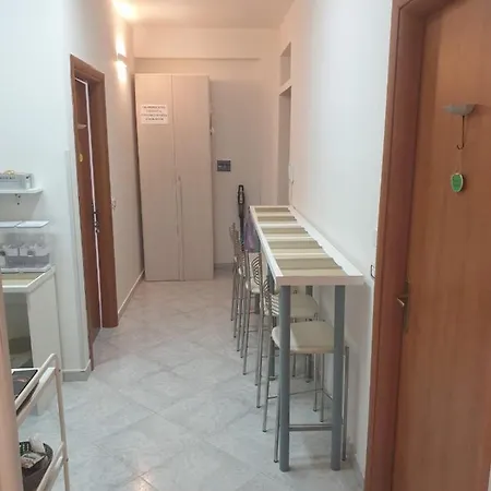 فندق مبيت وإفطار Sognandocasab&b Tortora 3*